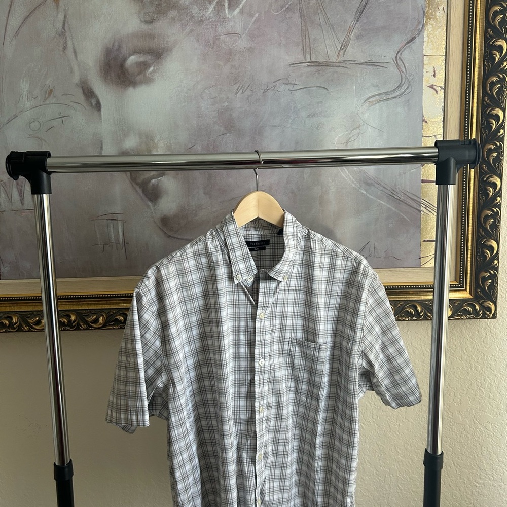 Cropped Van Heusen Men's Gray Plaid Button-Down Shirt